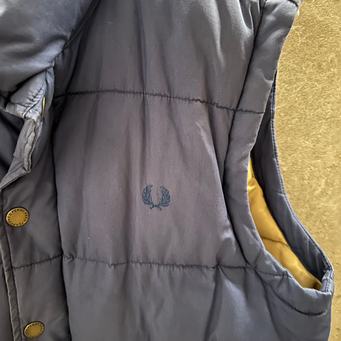 Blå quiltad väst från Fred Perry - 2