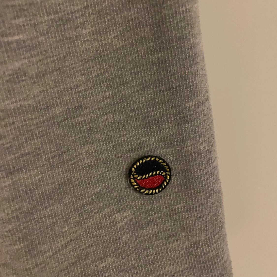 Grå tröja från Busnel - 90