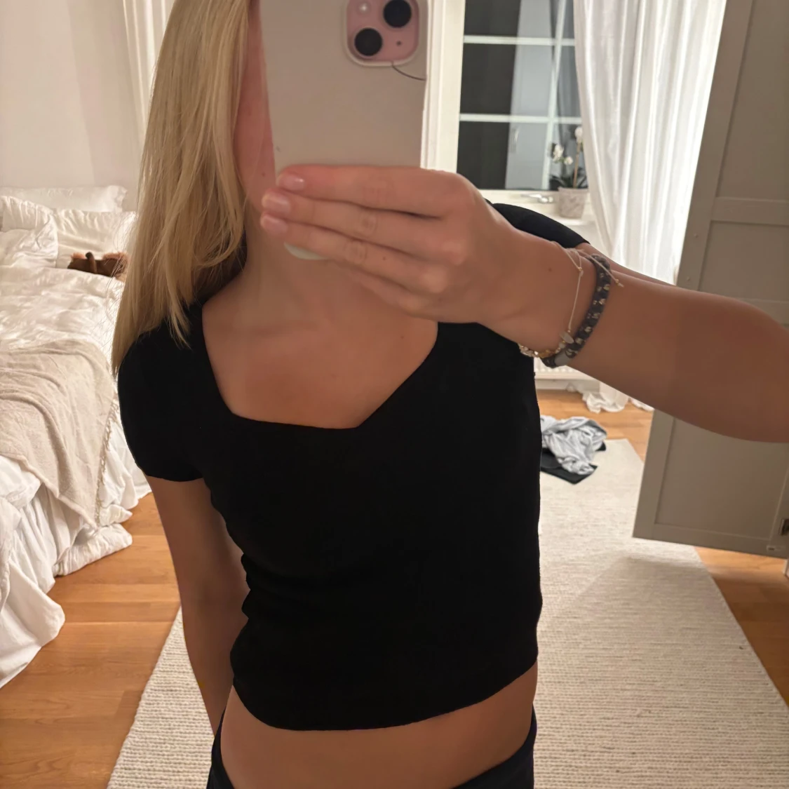 Svart croppad topp - 90