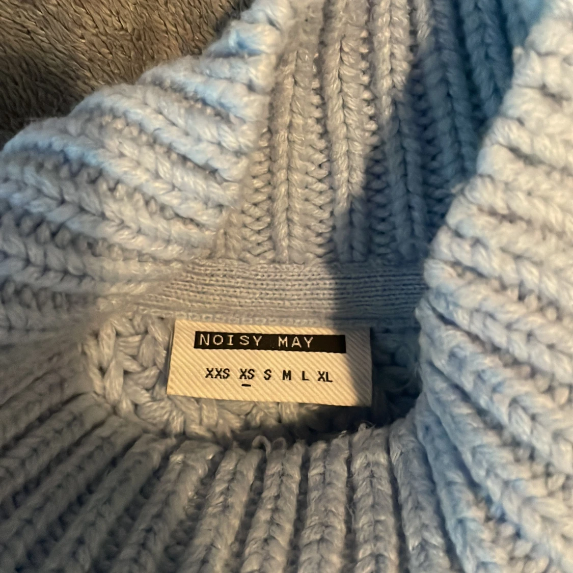 Ljusblå stickad tröja från Noisy May - 91