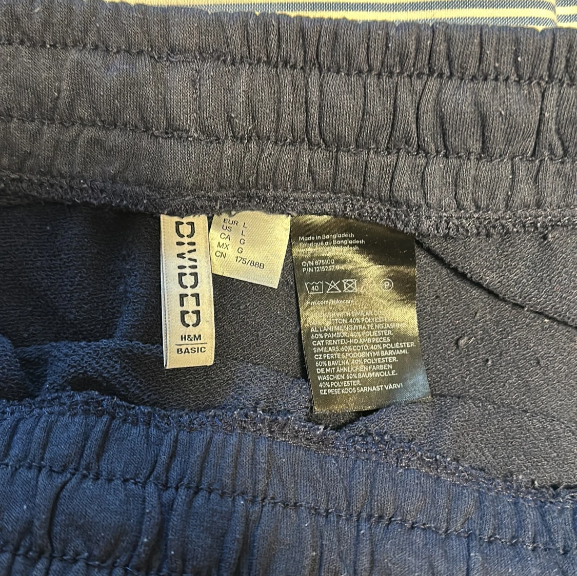Svarta shorts från H&M  - 91