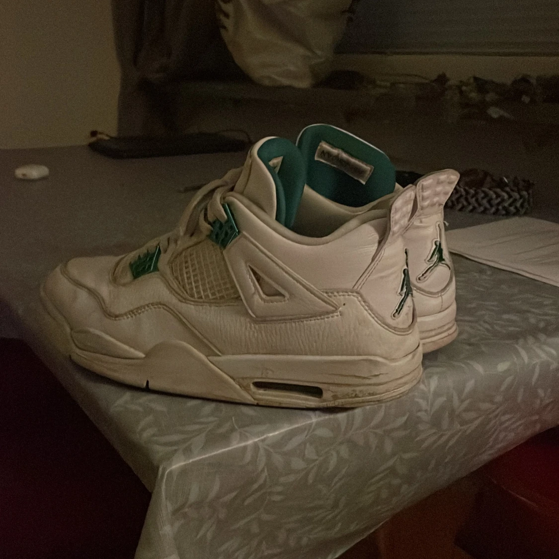 Jordan 4 green metalic - 90