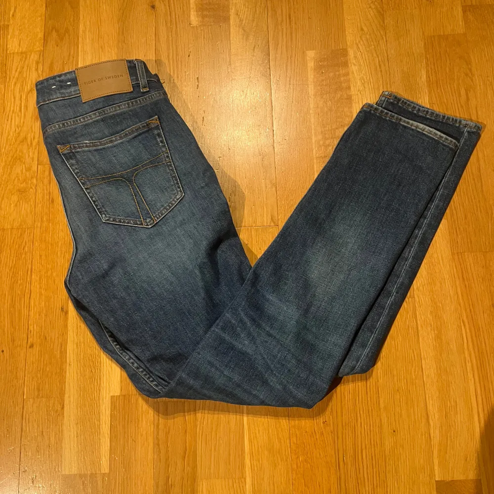 ToS Rex jeans i väldigt bra skick. Storlek 30/32. Nypris 1600, mitt pris 500. Hör av er vid funderingar. Jeans & Byxor.