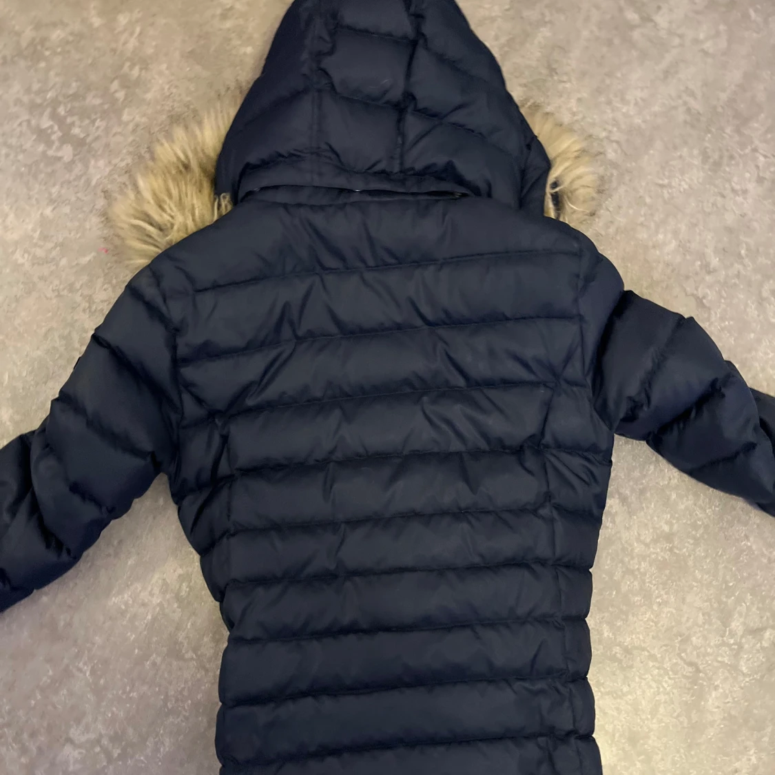 Mörkblå dunjacka från Tommy Hilfiger - 28