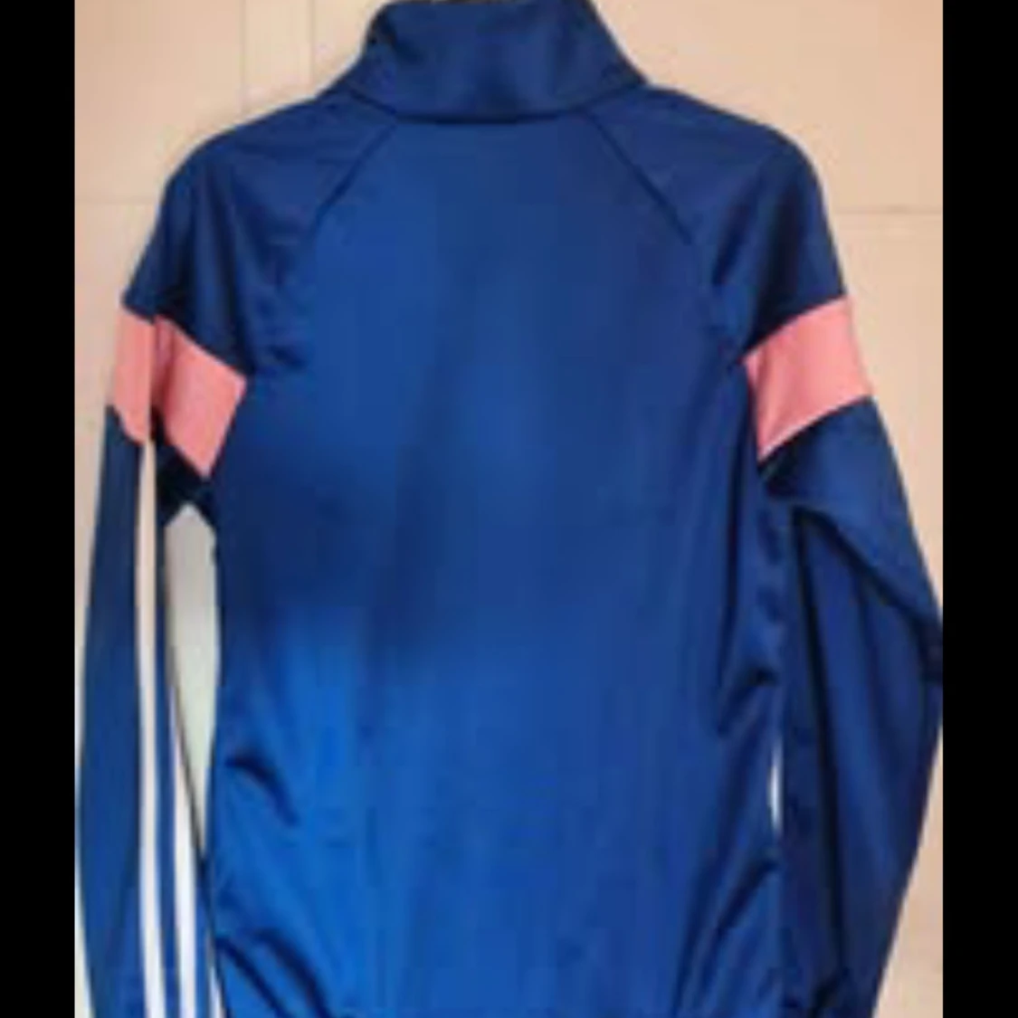 Ny Adidas träningsjacka storlek 152. - 90