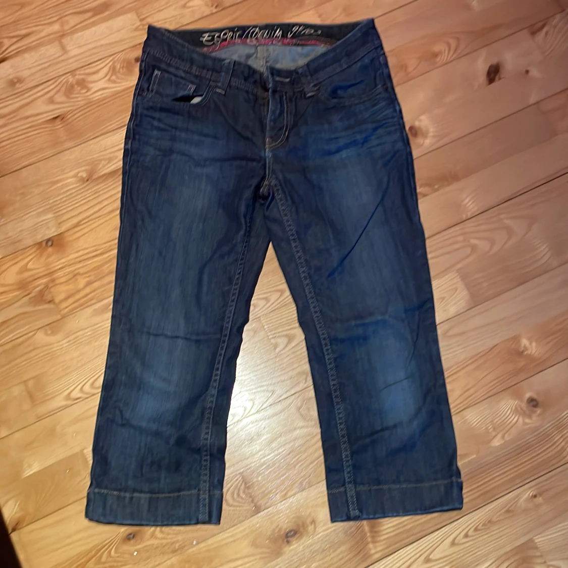 Mörkblå 3/4-långa jeansbyxor från Esprit