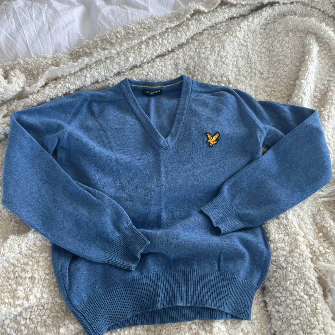 Blå tröja från Lyle & Scott - 90