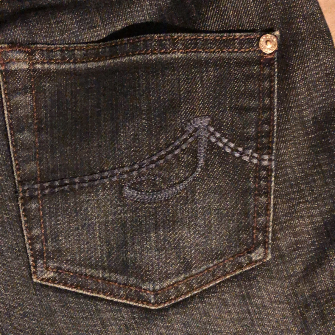 Mörkblå jeans från Jacob Cohen - 92