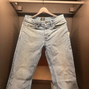 Neuw Jeans - ljusare lite mer baggy jeans från neuw, 30:32 får att köpa med föer färger kolla profil!🔥nypris 1400kr