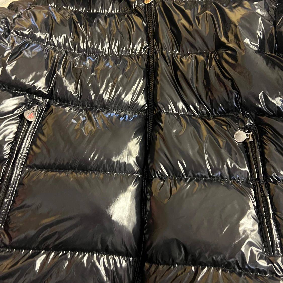 Svart pufferjacka från Moncler