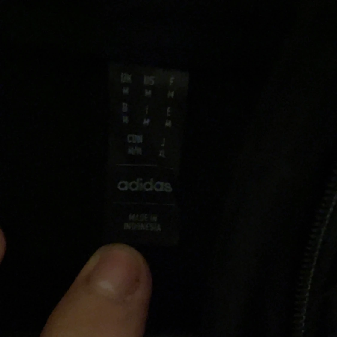 Svart jacka från Adidas - 91