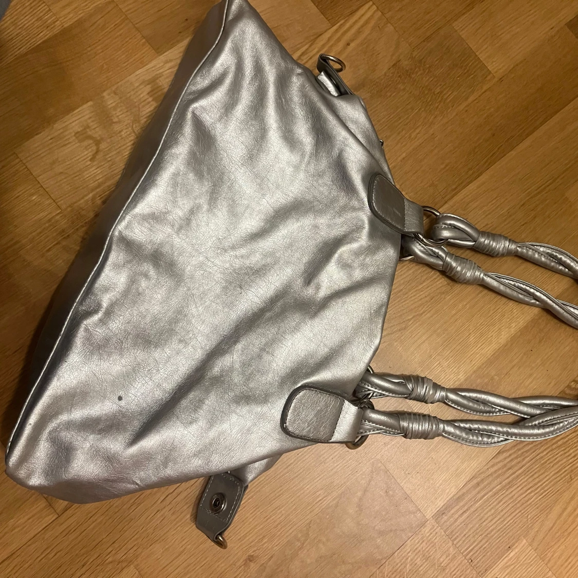 y2k väska med detaljer - 91