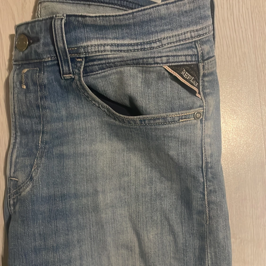 Ljusblåa Replay jeans  - 2