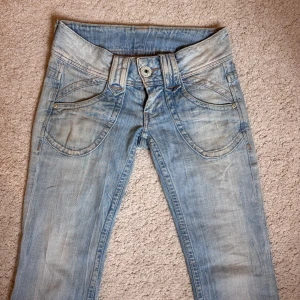 Jeans 💞💞 - Skit snygga jeans i storlek 25/30💞💞