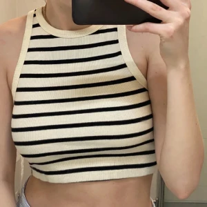 Randigt ribbat linne - Aldrig använd🤍🤍