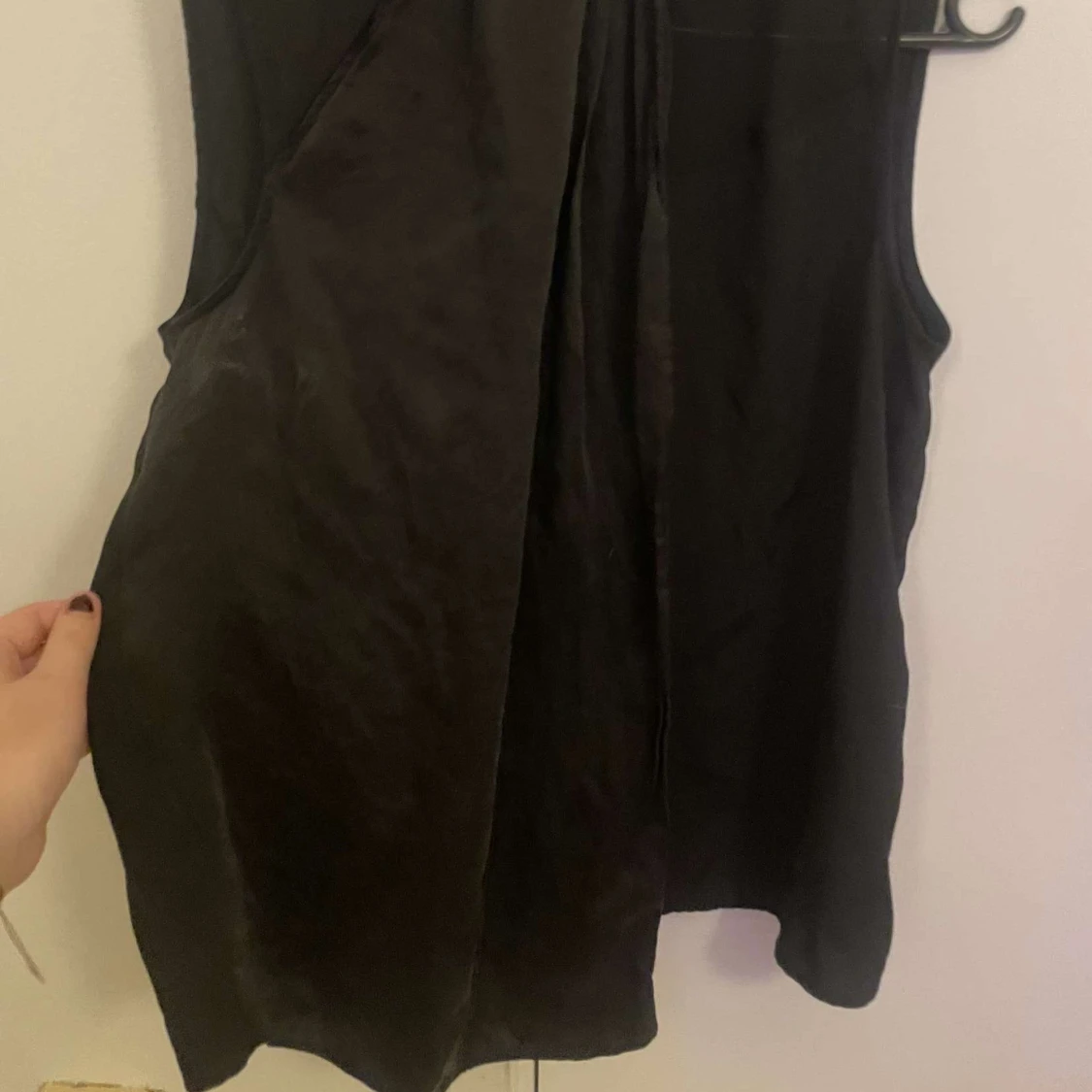 Svart ärmlös blus - 1