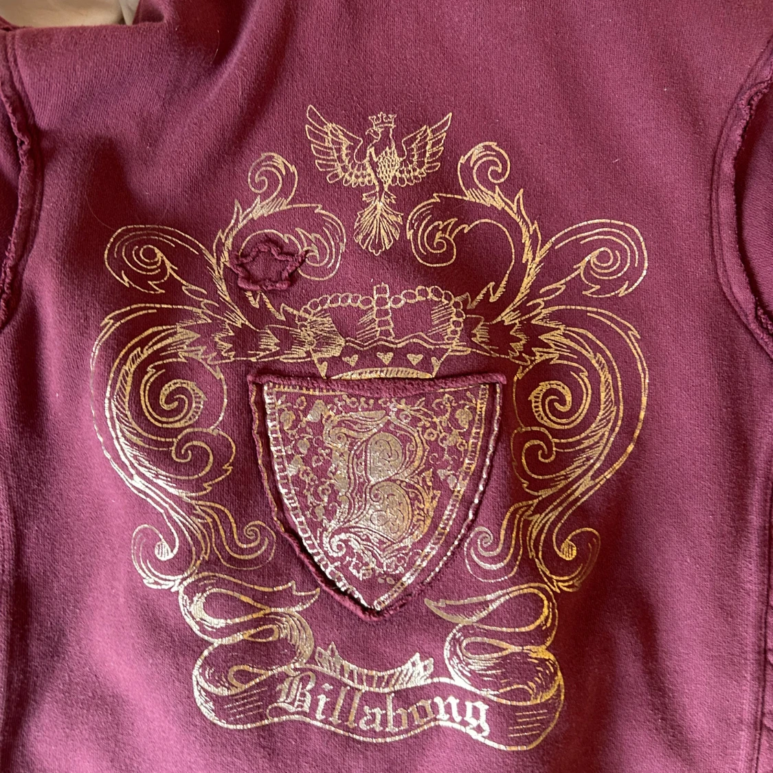 Vinröd hoodie från Billabong - 4