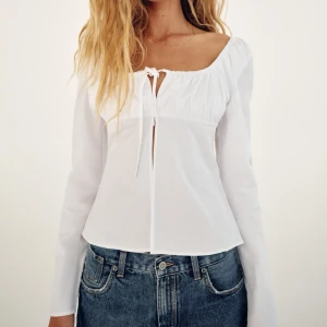 Topp zara  - Såå fin och oanvänd!