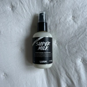 Super milk balsamspray - Säljer super milk balsamsprayen från Lush 100g. Endast testad (se bild) 