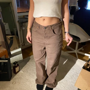 Bruna jeans - Jättefina