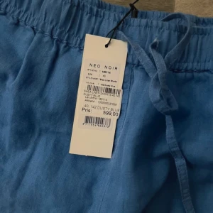 Shorts  - Neo noir oanvända 