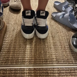 Vans knu skool - Super snygga och vara använda en gång 