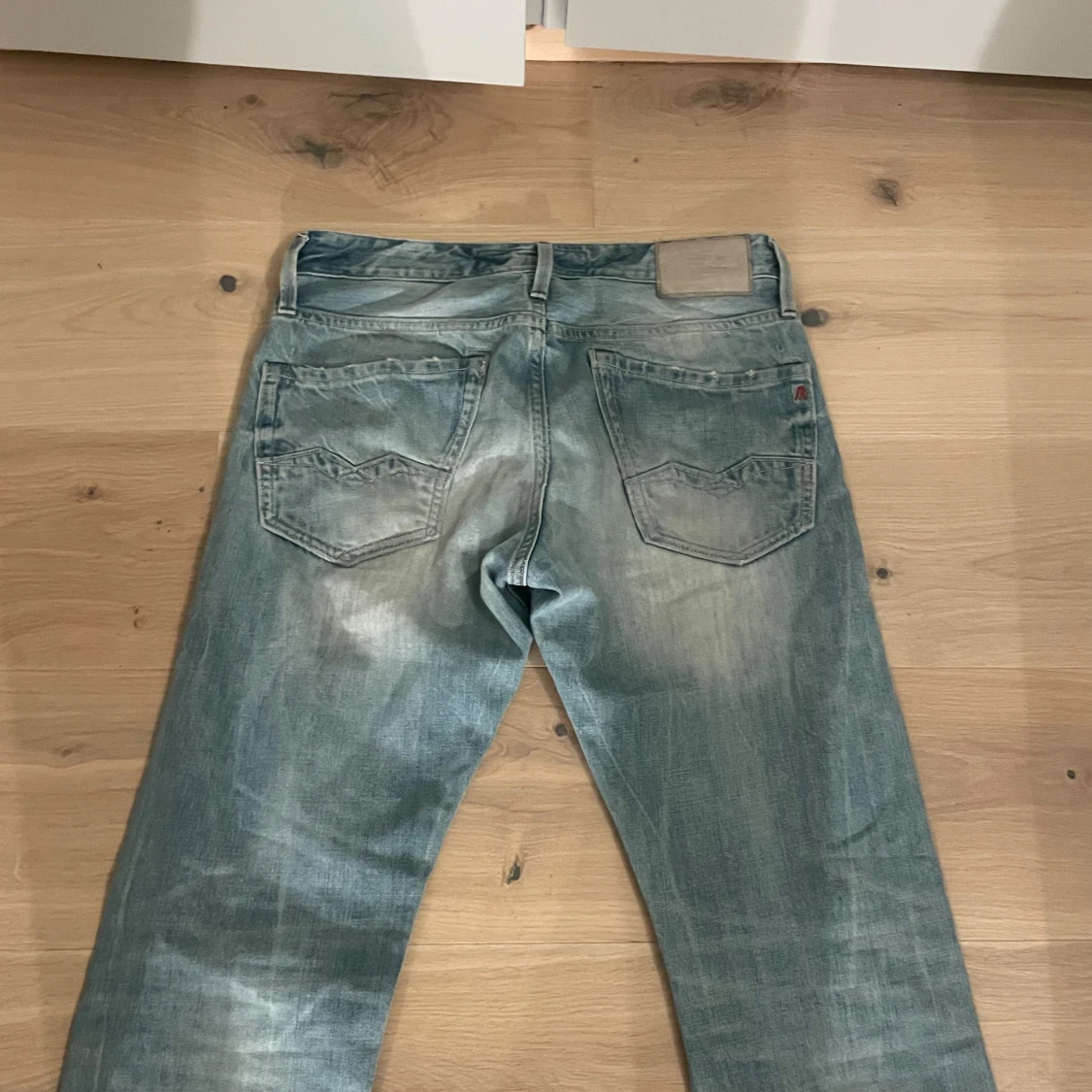 Blå jeans från replay - 90