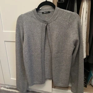Gina Tricot Kofta - Använd en gång, strlk XS. 