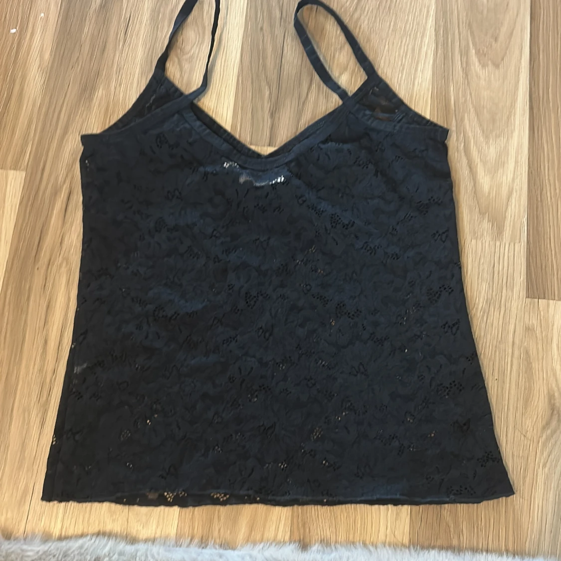 Svart spetslinne - 1