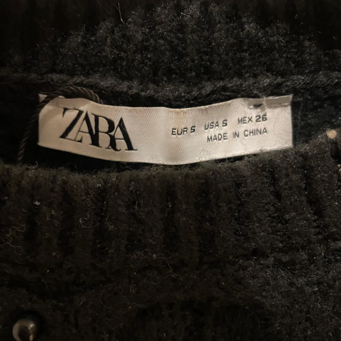 Svart stickad tröja från Zara - 1