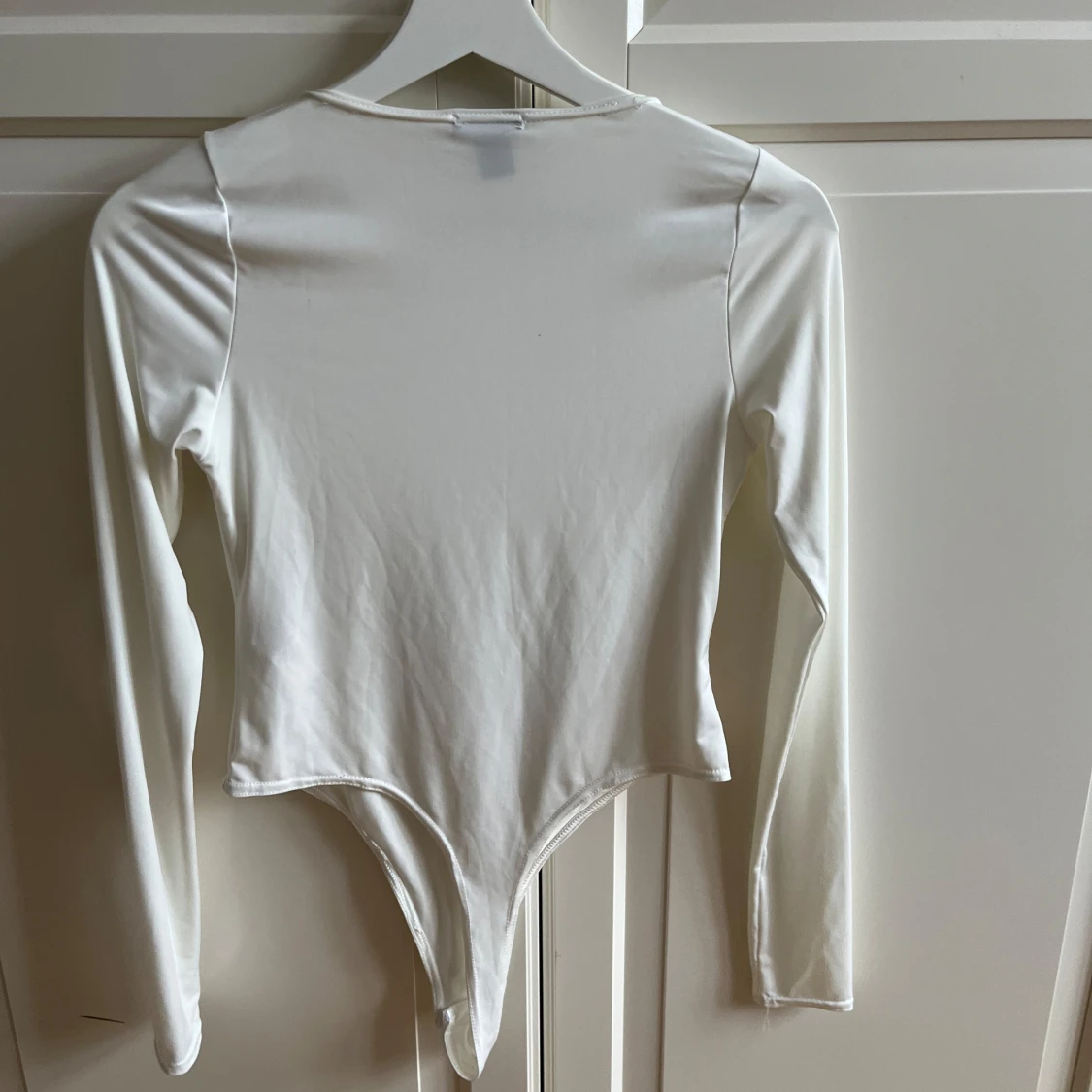 Vit långärmad body - 1