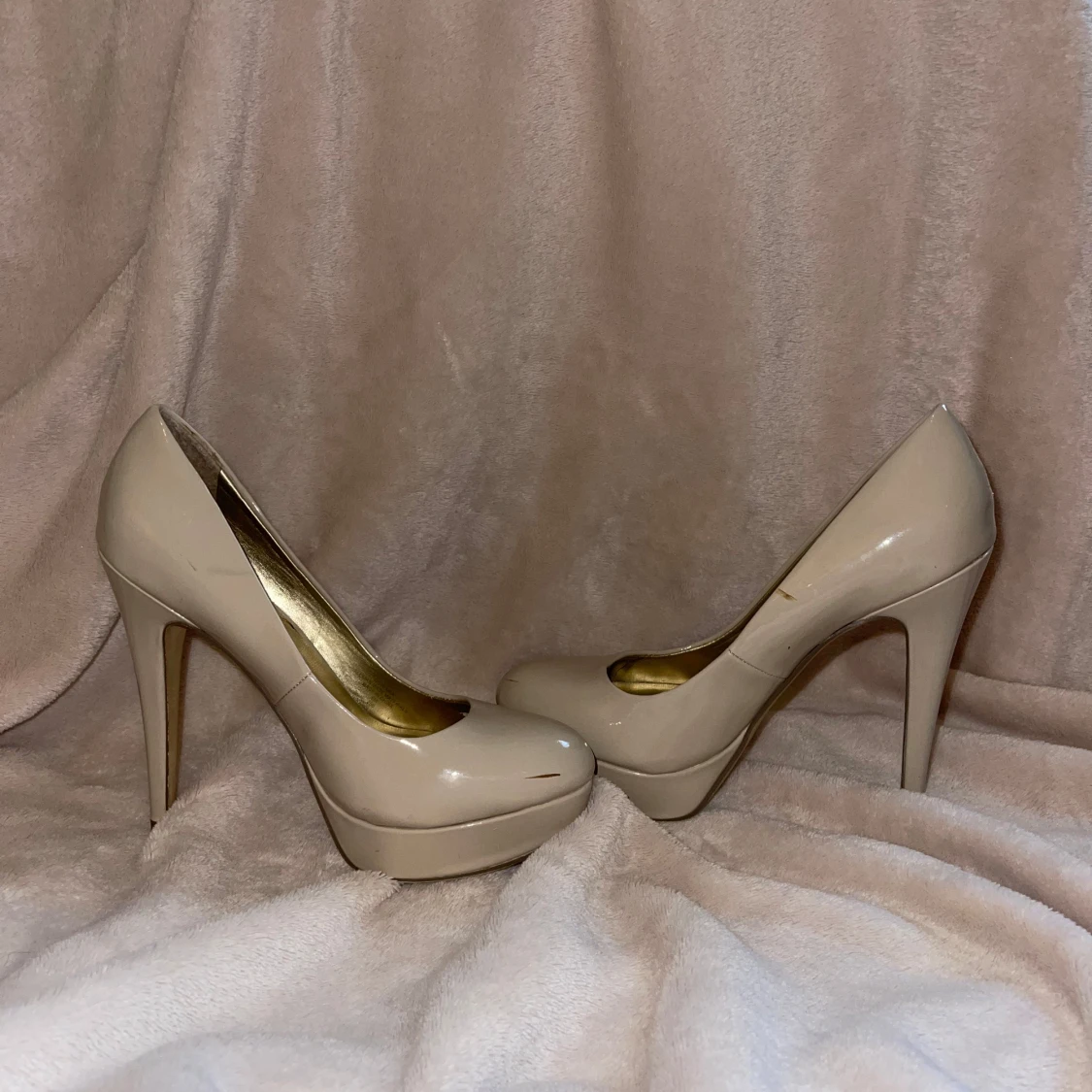 Krämfärgad guess klackar - 4