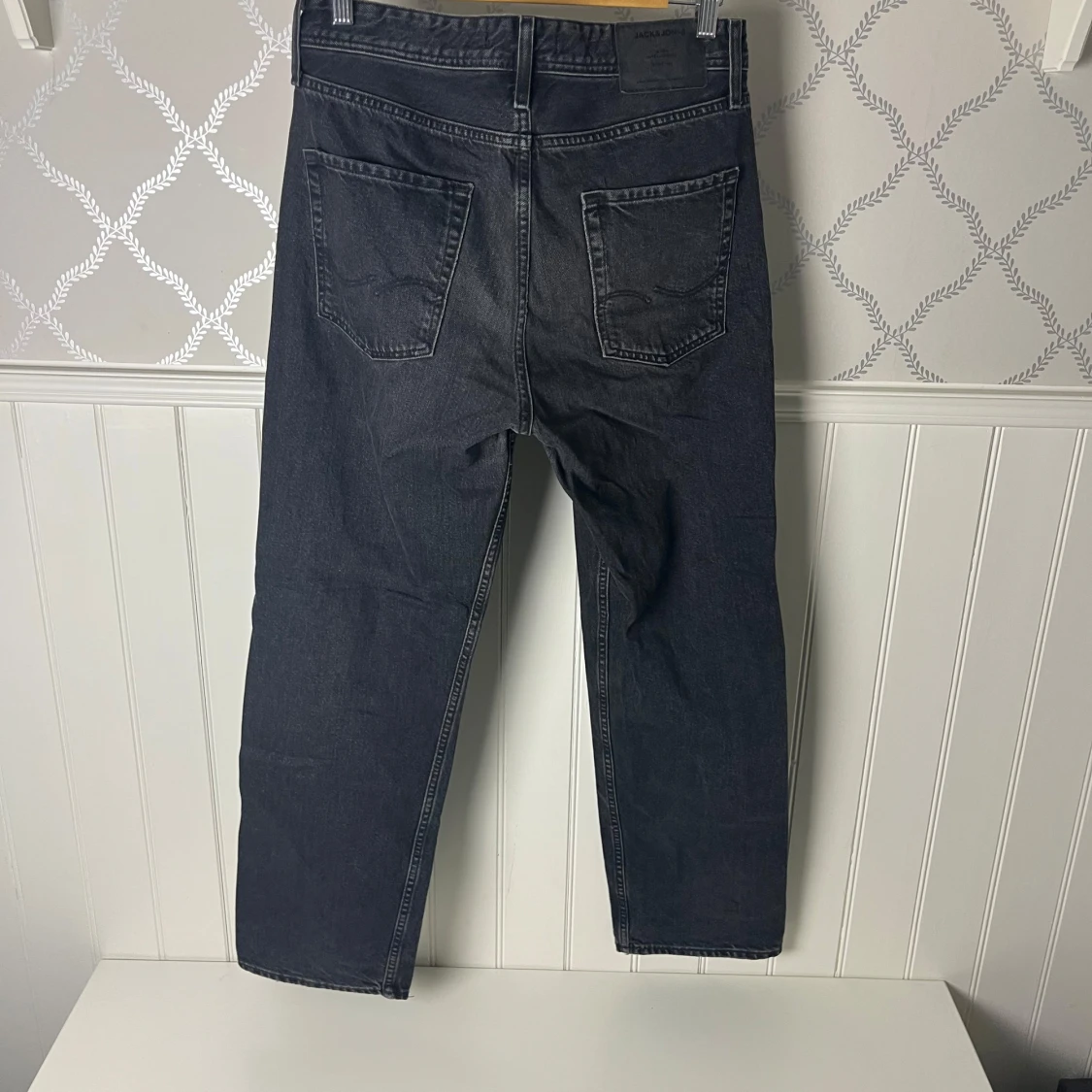 Svarta jeansbyxor från Jack & Jones - 2