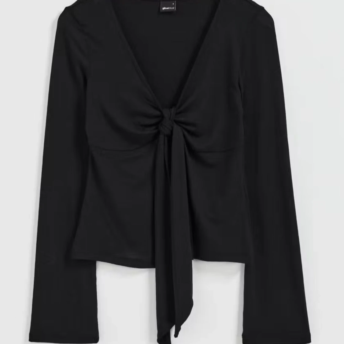 Svart långärmad knytblus - 1