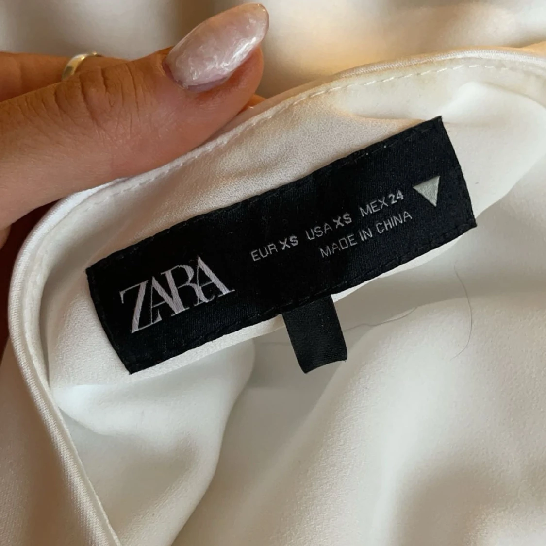 Vit halterneck  klänning - 4