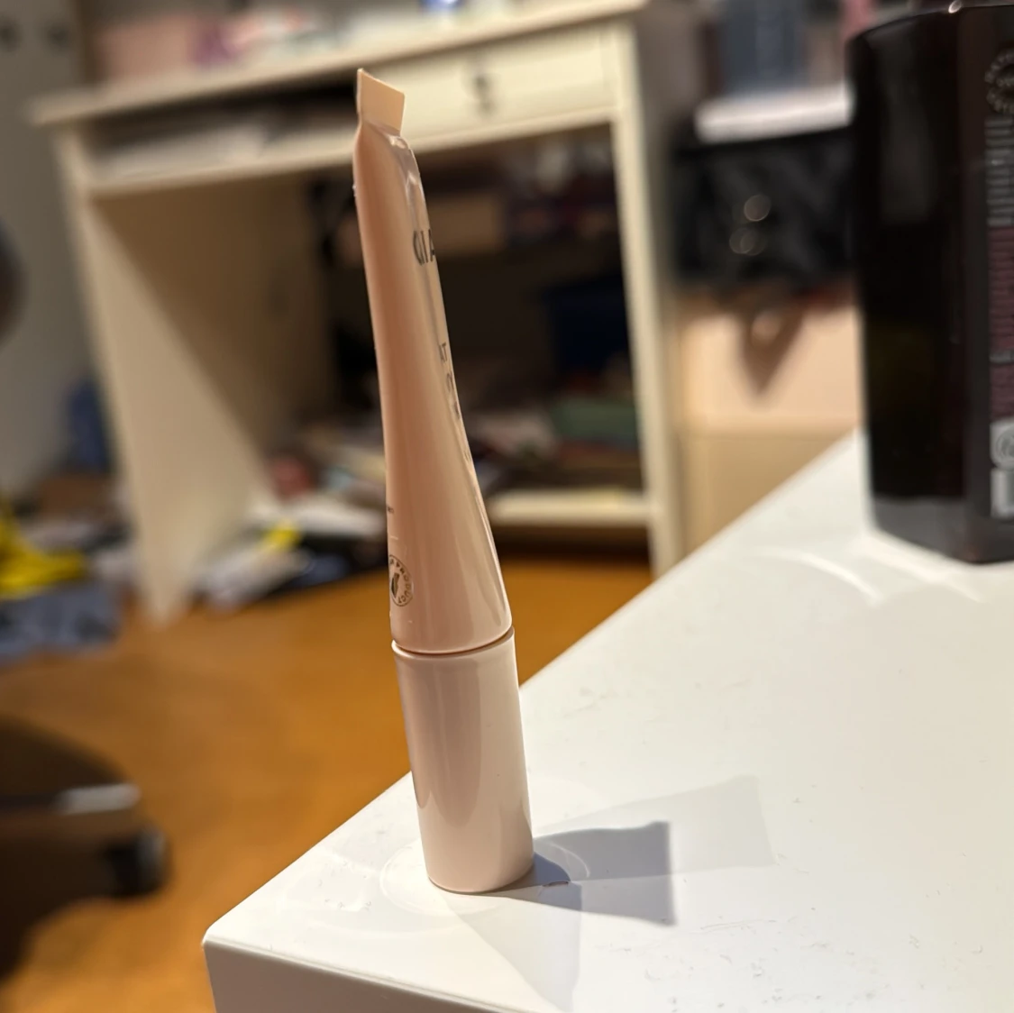 That dewy look Eye Gloss från CAIA - 1