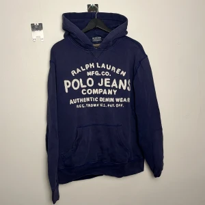Ralph Lauren Hoodie - Riiiiktigt schysst. Jag som är M/L passar i den skit bra