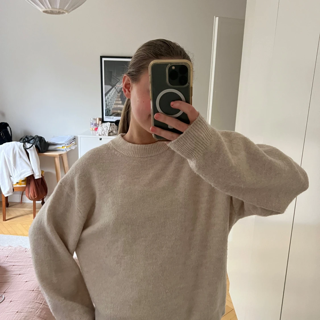 Beige stickad tröja