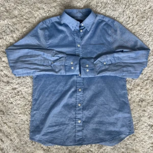 Gant skjorta - En stilren skjorta från Gant i storlek xs-s