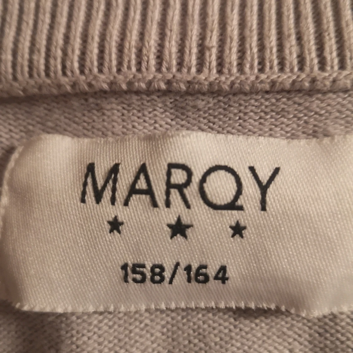 Grå tröja från MarQy