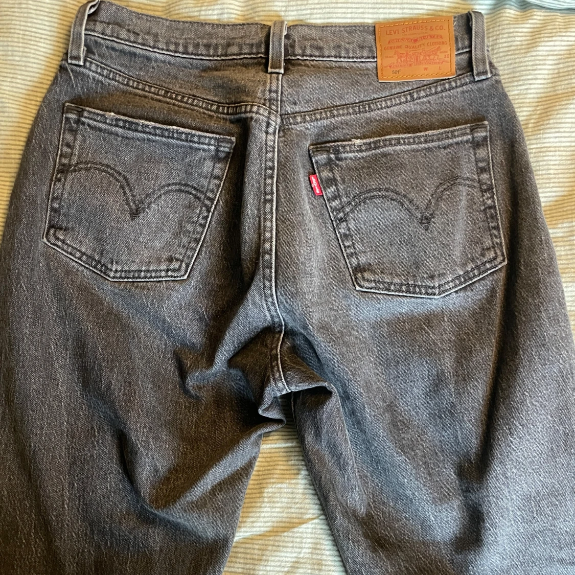 Grå jeans från Levi's