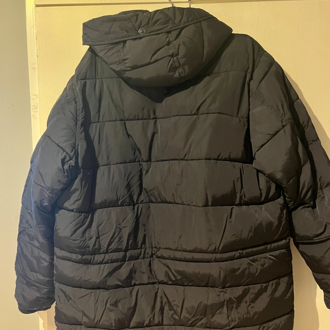 Svart pufferparka från Oscar Jacobson - 3