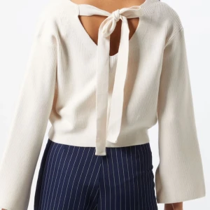 River Island T-shirt 'SMART' i Vit - Aldrig använd! Oversized! Stl 44 