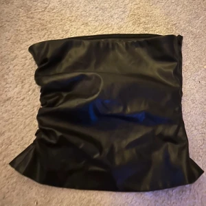 Fest topp - Jättefin topp från Zara, köpt här på Plick men passade inte mig💕 Pris kan absolut diskuteras!