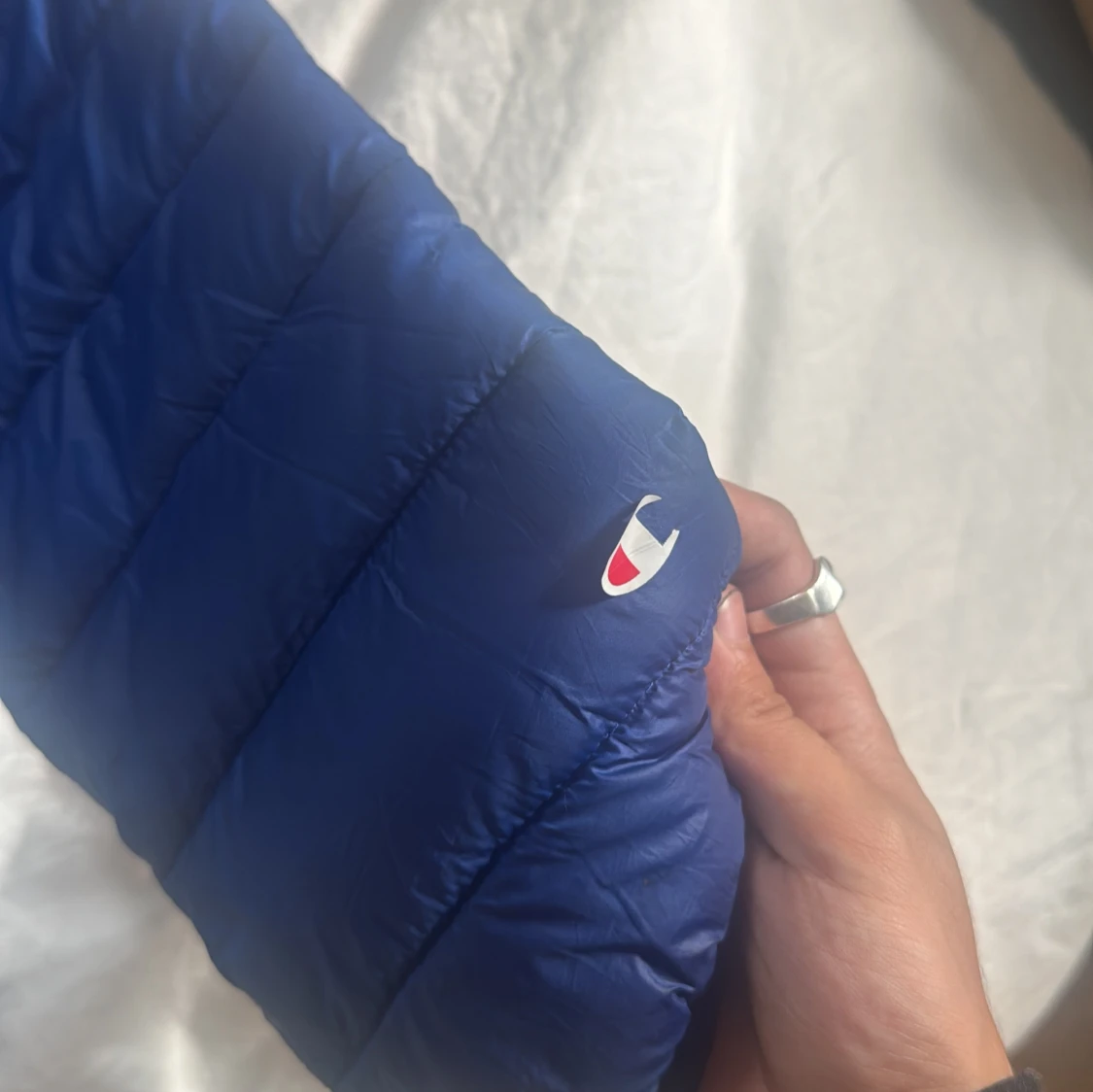 Blå dunjacka från Champion - 93