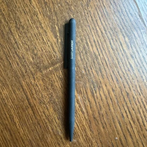 Saint Laurent Bläckpenna i Metall  - Bläckpenna 