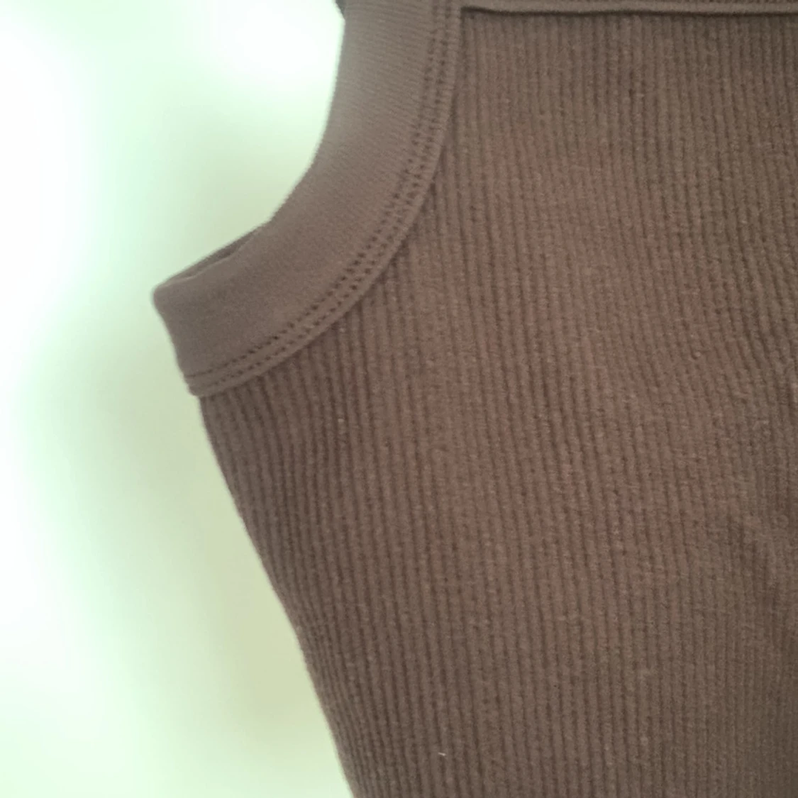 Croppad brun topp  - 90