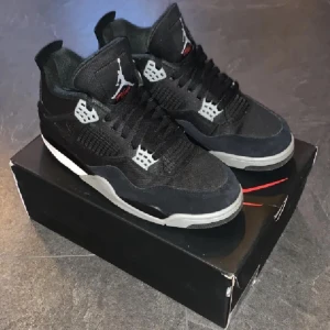 Jordan 4 - Bra skick  