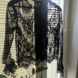 Spets tröja  - Jätte bra skick passsas xs och s 💕