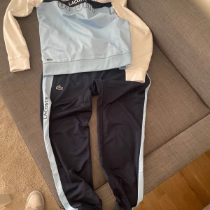 Tracksuit - Bra skick helt oanvänt! Passar ej mig, därav till salu.
